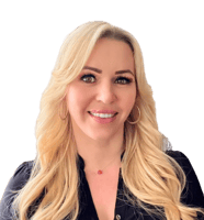 Amy_baxer_profile_pic_copy__1_-removebg-preview